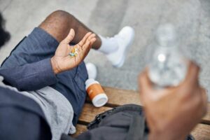 Dependência de Medicamentos Controlados: Como Identificar e Tratar