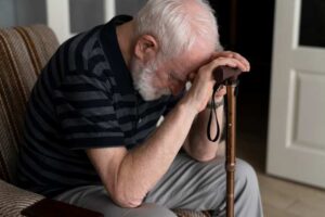 Dependência Química em Idosos na Bahia: Desafios Específicos e Cuidados Necessários