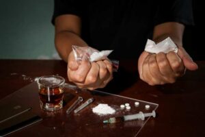 Drogas Sintéticas em Salvador: Riscos, Prevenção e Tratamento Especializado