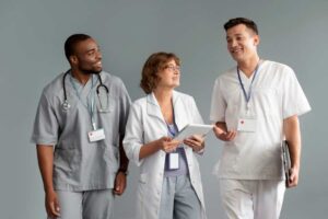 Quais os Profissionais que Atuam Dentro de uma Clínica de Reabilitação